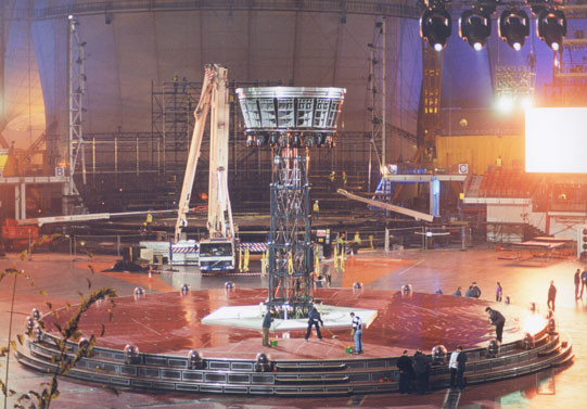 Resolution 9 Installation at London's Millennium Dome